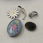 929 7748 BROOCHES